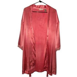 DELICATES Elegant Pink Robe